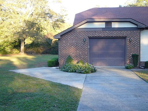 2nd image of 300 Saddlewood Dr