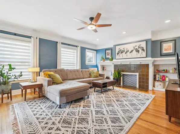 1704 East Kane STREET #F, Milwaukee, WI 53202