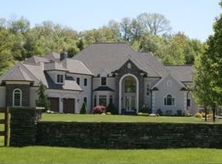 99 Poverty Hollow Rd, Newtown, CT 06470