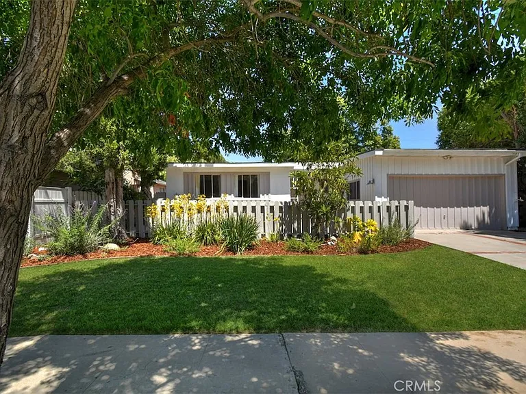 5836 Wish Ave — Photo 1