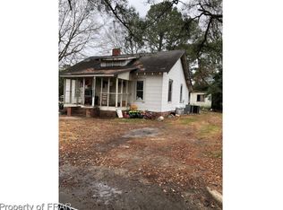 15 Front St, Red Springs, NC 28377