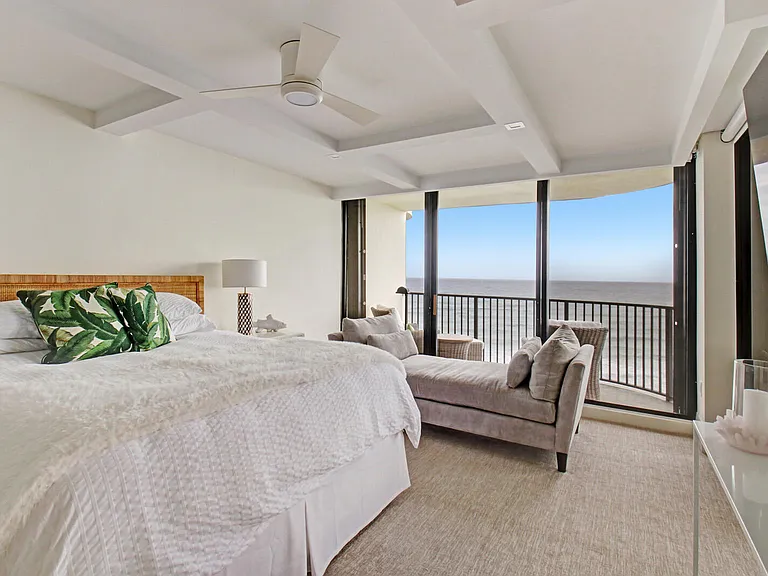 400 Beach Rd #504 — Photo 11