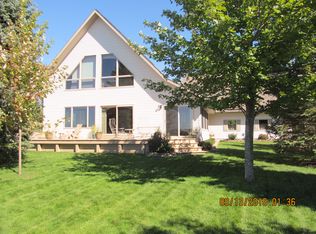 3835 N Lagoon Dr, Spruce, MI 48762
