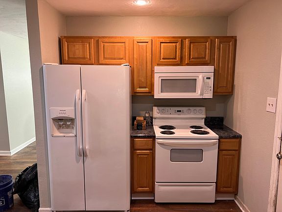 5th image of 3506 Nathan Hale Ave
