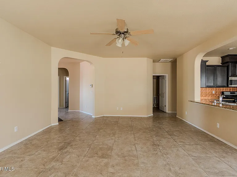 12485 Knightsbridge Dr — Photo 24