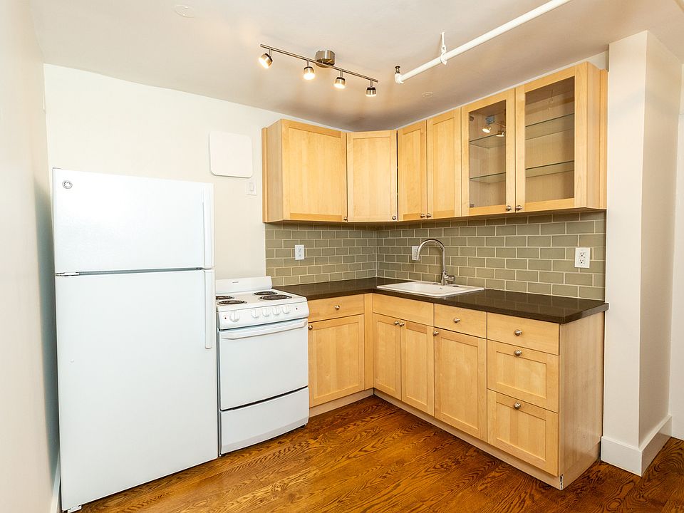 1st image of 1298 Sacramento St APT 11