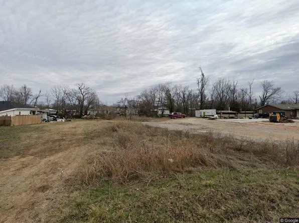 905 S B St #6, Rogers, AR 72756