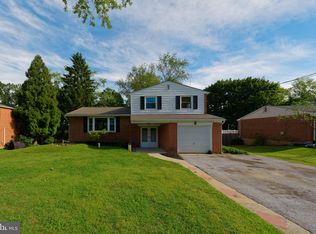 7 Doe Ln, Malvern, PA 19355