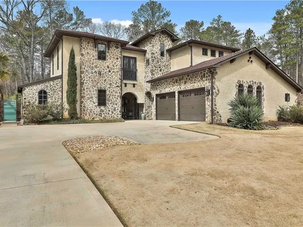 6100 Belle Way Dr, Villa Rica, GA 30180