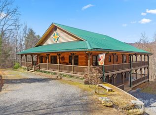 264 Moonbeam Ln, Clyde, NC 28721