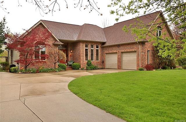 1st image of 3737 Loton Dr