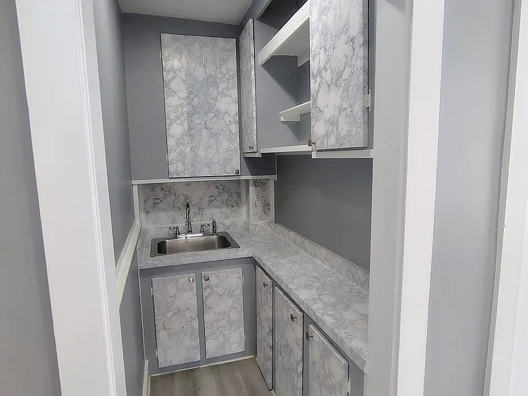188 Auburn St #2 — Photo 6