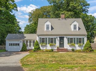 35 Highland St, Dedham, MA 02026