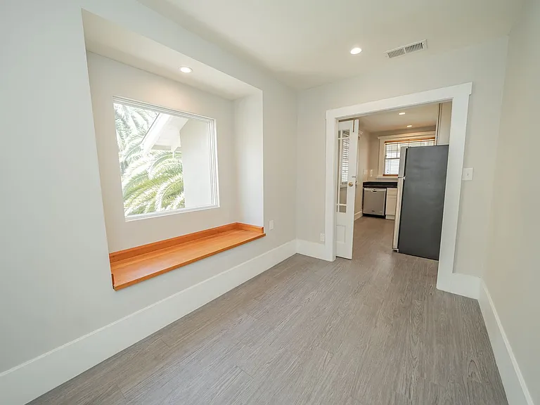 2209 Cedar Street — Photo 4