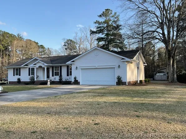 304 Hood Rd, Lumberton, NC 28358