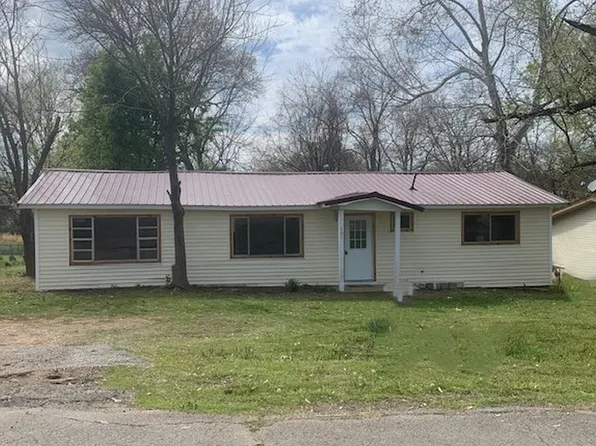 700 S Dogwood St, Muldrow, OK 74948