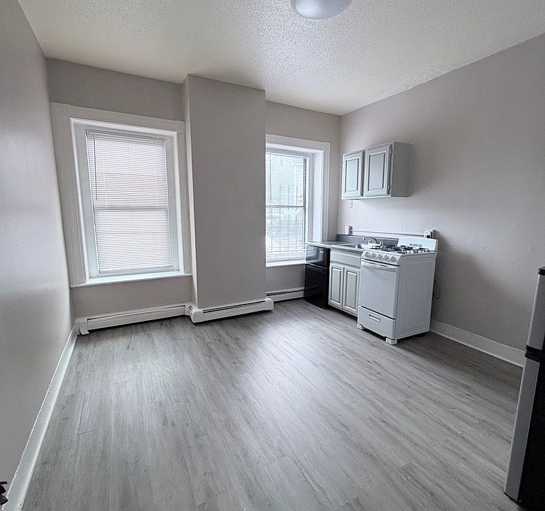 2nd image of 5 Union Ave #42