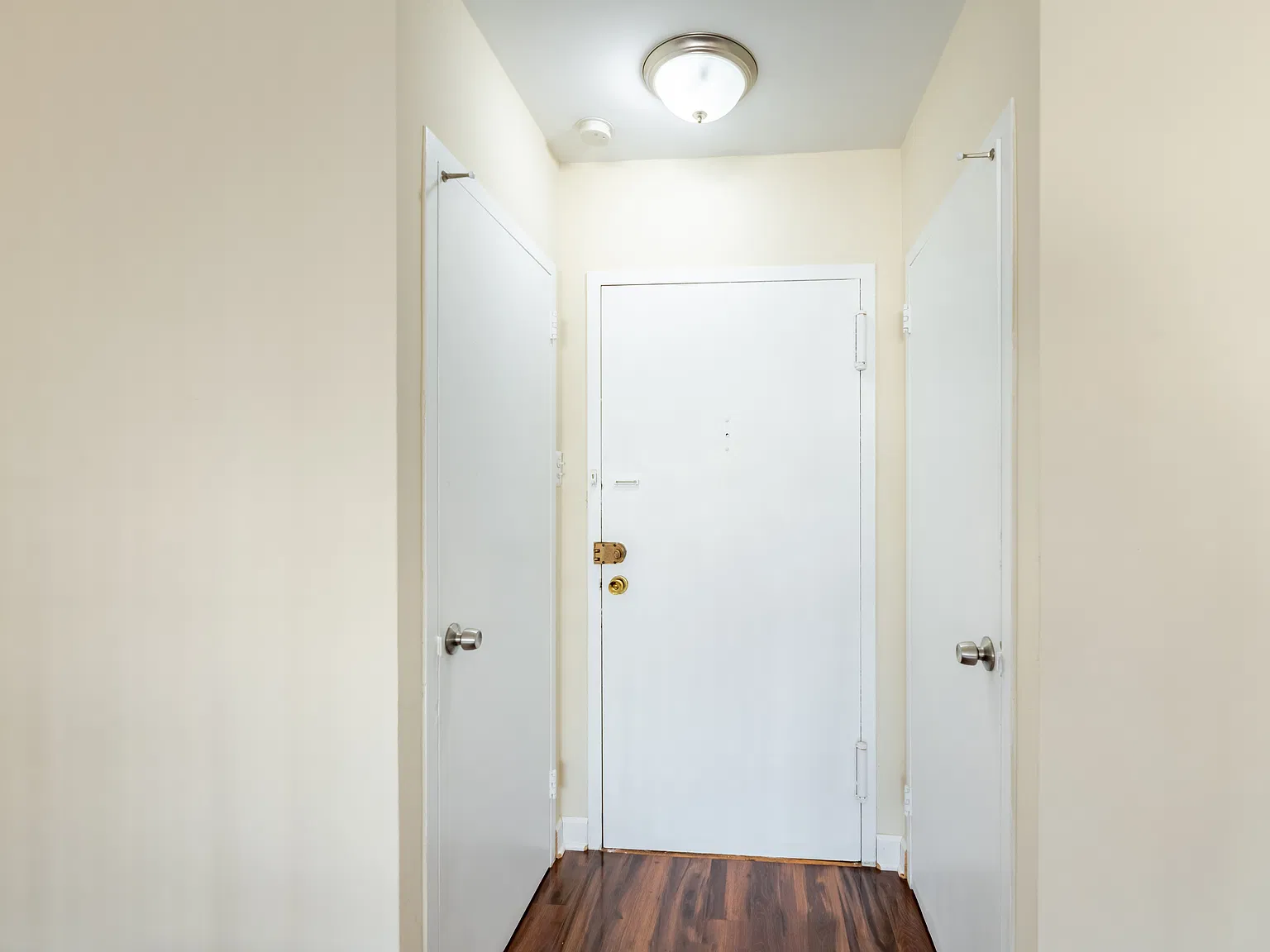 Studio, 383 sqft, $1,600 — Photo 2