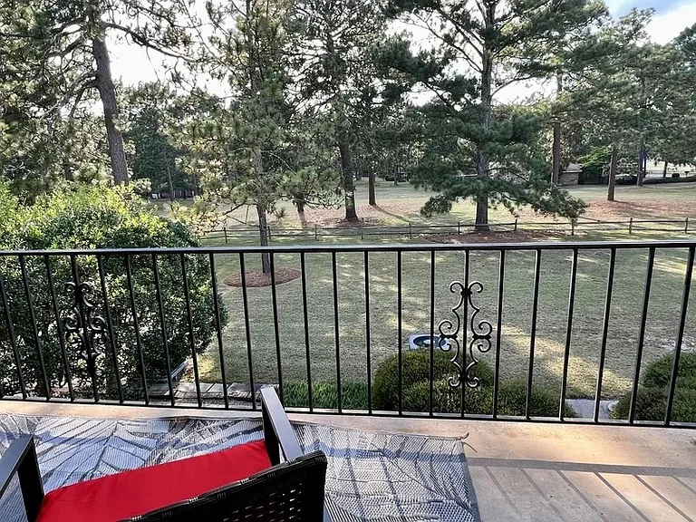 353C Driftwood Cir #C — Photo 10