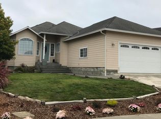 1829 Laurelwood Pl, Fortuna, CA 95540