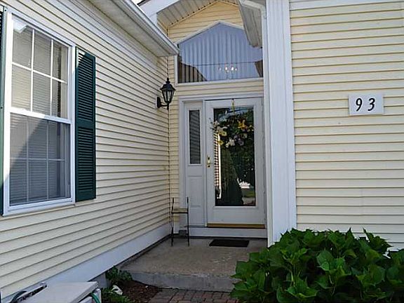 4th image of 93 Orchard Meadows Dr #93