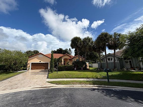 3rd image of 9050 Cypress Hollow Drive