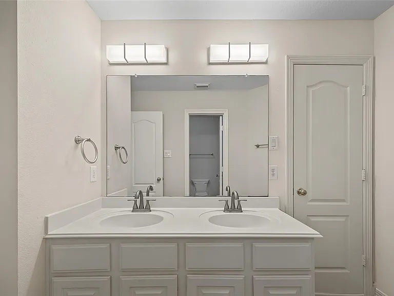 5807 Bayberry Way — Photo 43