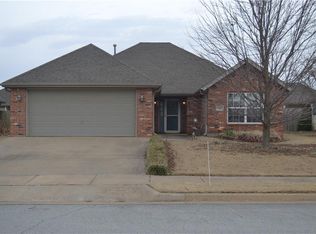 1209 E Freedom, Siloam Springs, AR 72761