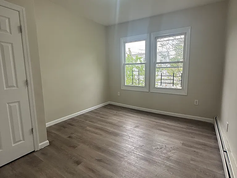 22 Goodwin Ave #2A — Photo 6