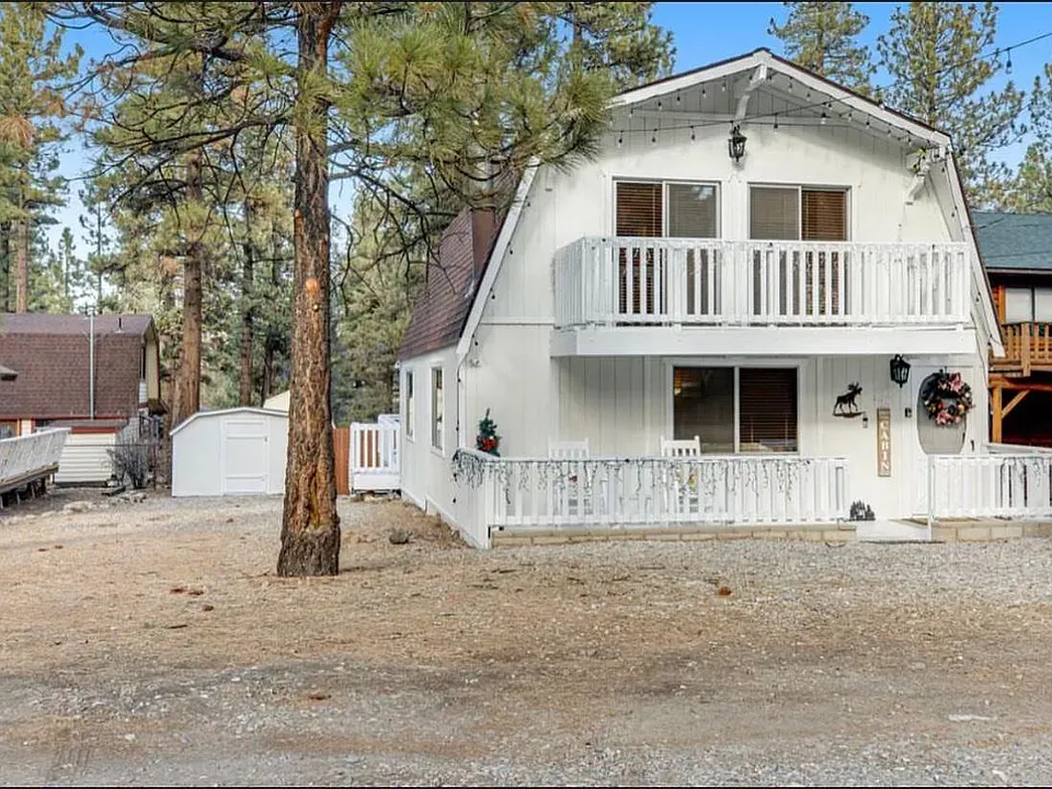 2017 Manzanita Ln