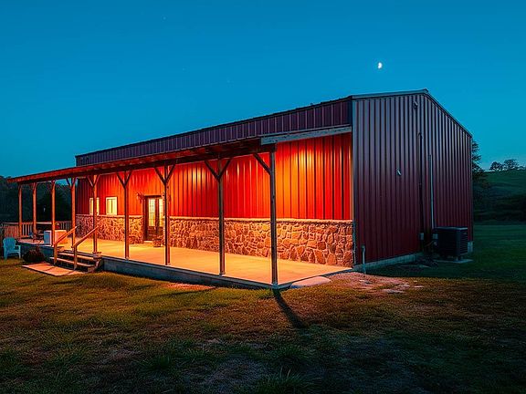 3rd image of 773 Spring Valley Dr