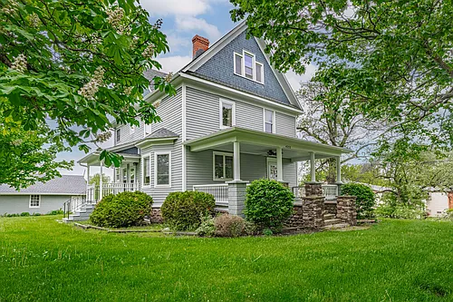 4252 Hartland Rd Photo 1