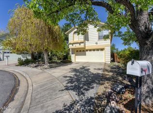 6325 Blue Lakes Ct, Reno, NV 89523