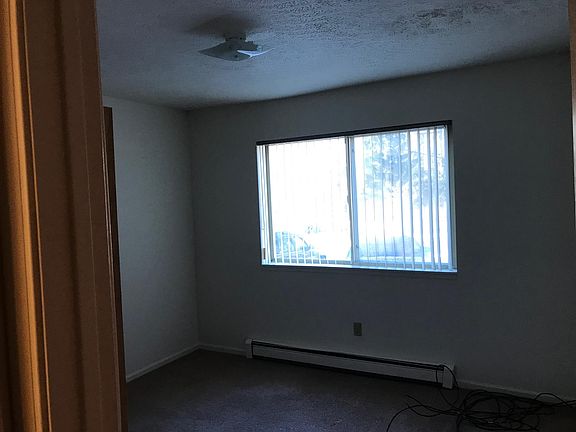 3rd image of 3330 S Pennsylvania Ave APT 9