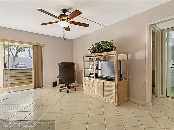 5th image of 1428 SE 4th Ave APT 172I