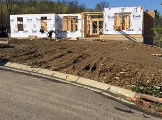 7321 Ridgestone Dr, Cincinnati, OH 45243