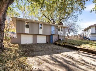 2500 SW South Ct, Blue Springs, MO 64015