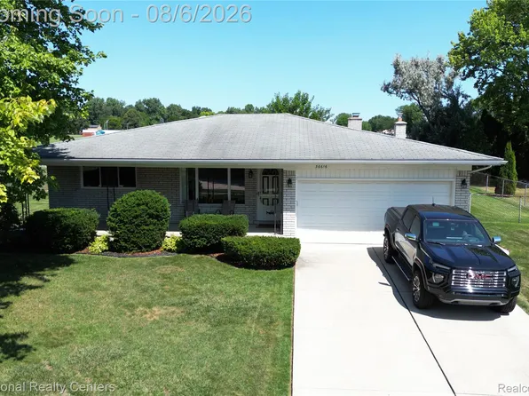 36616 Gardner St, Livonia, MI 48152