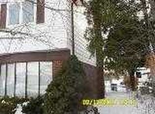 11054 Grenada Dr, Sterling Heights, MI 48312