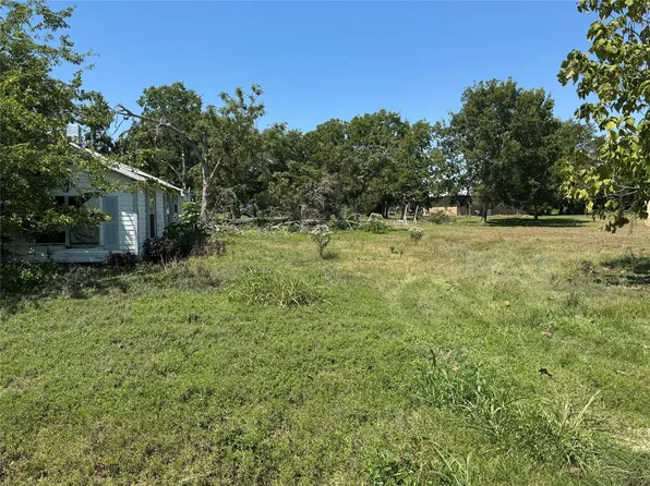 1035 21st St Lot 8, Hempstead, TX 77445
