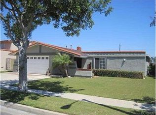 19302 Hickory Ln, Huntington Beach, CA 92646