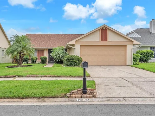 1235 Tuxford Dr, Brandon, FL 33511