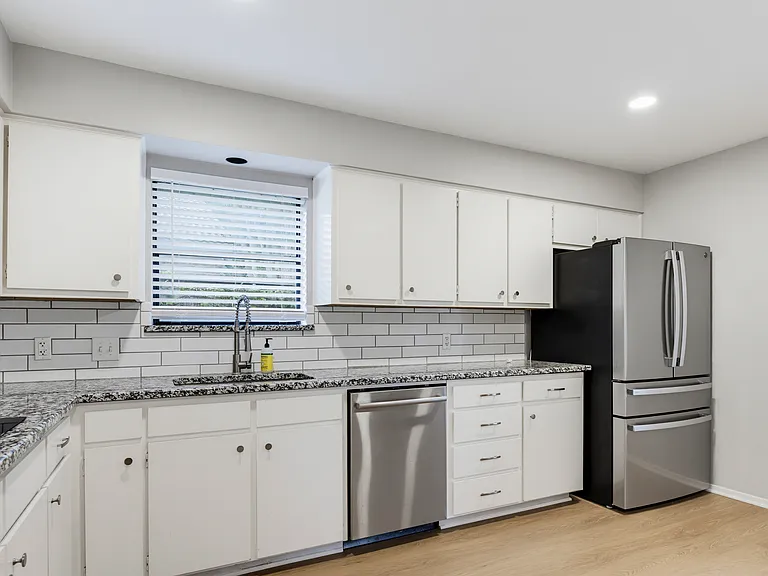 54 Legend Rd — Photo 10
