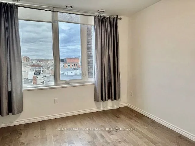 199 Front St #514 — Photo 8
