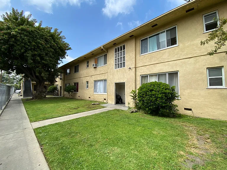 LOMITA — Photo 7