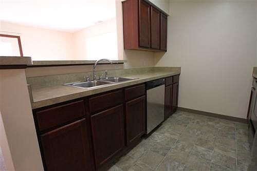 5th image of 225 N Elm St APT 10
