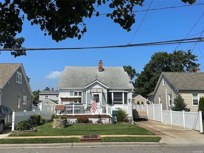 18 Frank Avenue, Bellmore, NY, 11710