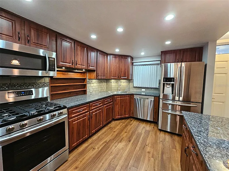 6020 Shore Blvd S #701 — Photo 6