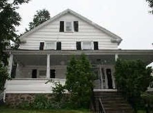 17 Cold Spring Pl, Woonsocket, RI 02895