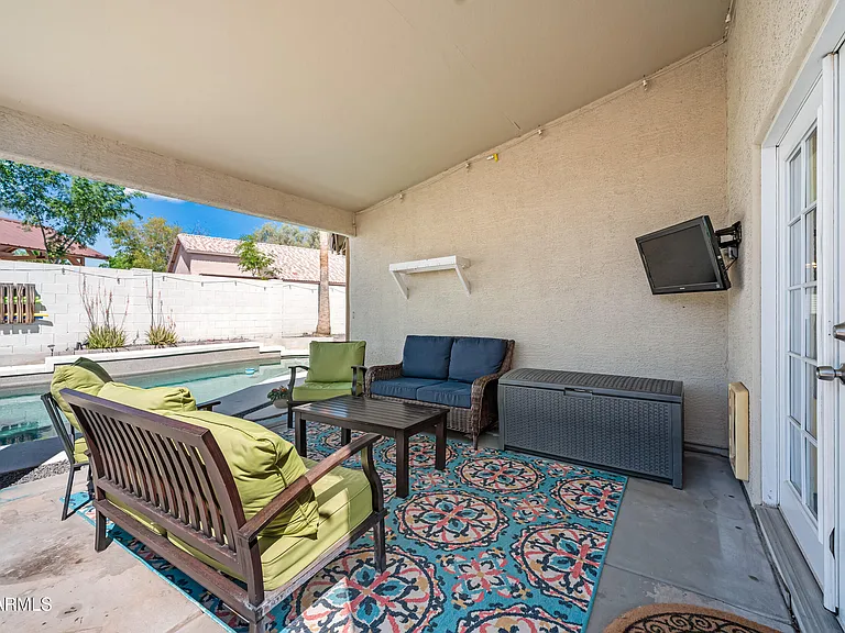 3228 E Sandy Way — Photo 45
